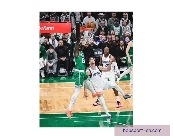 塔图姆复出首秀豪取三双领凯尔特人本赛季战绩十胜两负