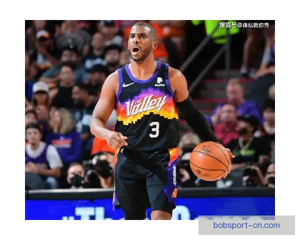 里夫斯谈艾顿与海斯各自优势打挡拆时专注正确决策